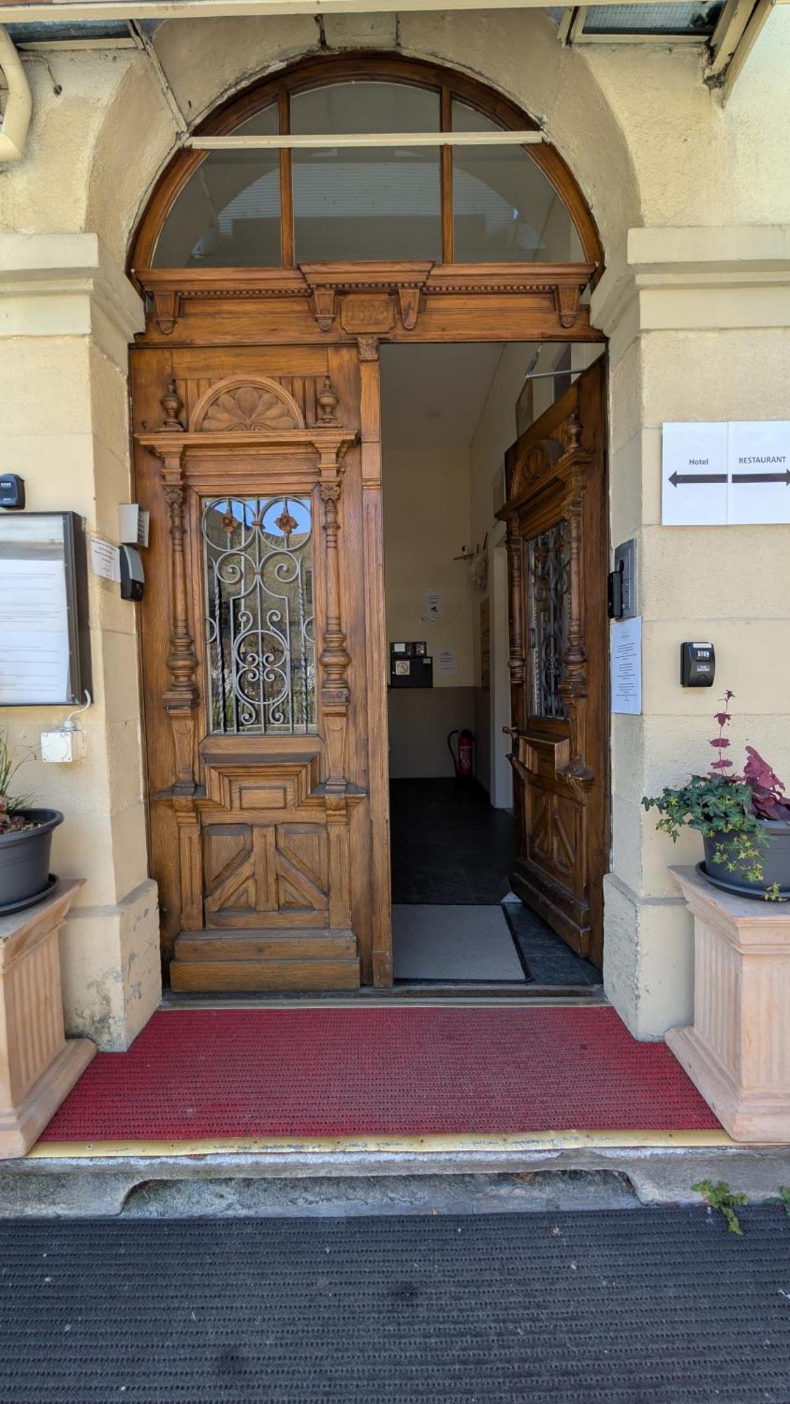 אינטרלאקן Hotel Harder Minerva מראה חיצוני תמונה